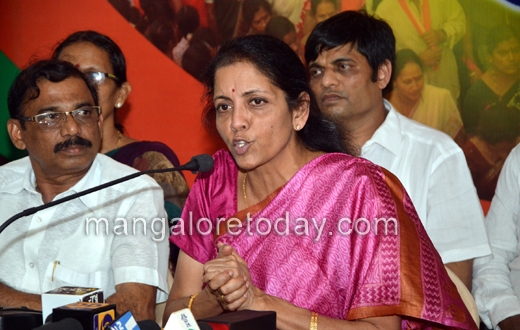 Nirmala sitaraman addressing mangalore press